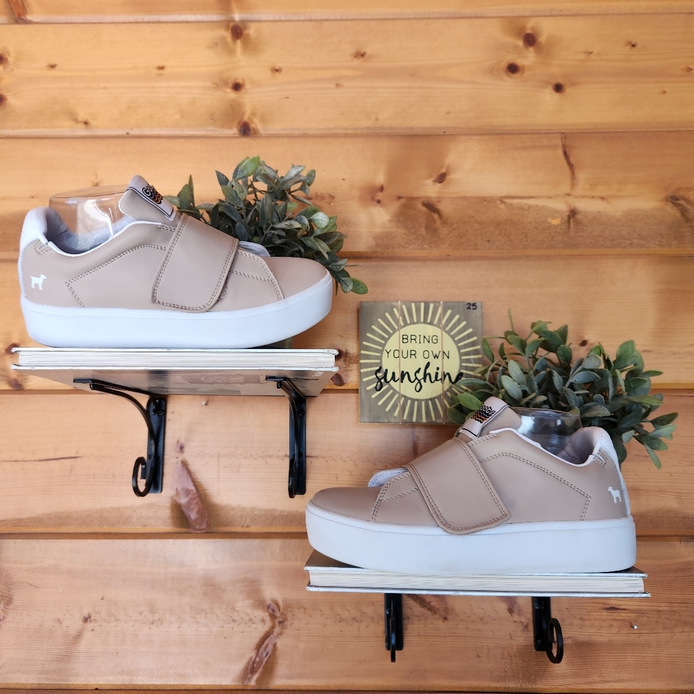 Goats THE 918 W Strapped Platform Fashion Sneakers‎ Tan White Leather Shoes Sz 7